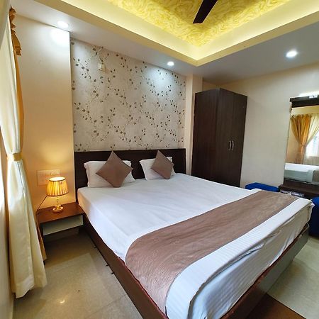 "Hotel Aradhya Puri"- Luxur- Room With Sea-View - Prime Location With Parking Facilities - Best Hotel In Puri Bagian luar foto