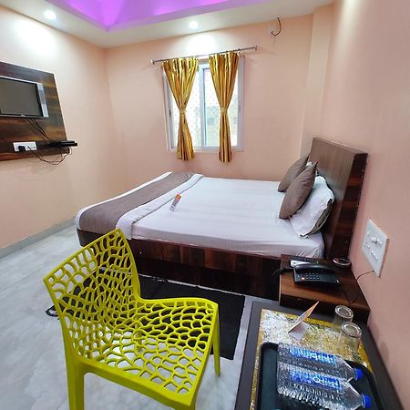 "Hotel Aradhya Puri"- Luxur- Room With Sea-View - Prime Location With Parking Facilities - Best Hotel In Puri Bagian luar foto