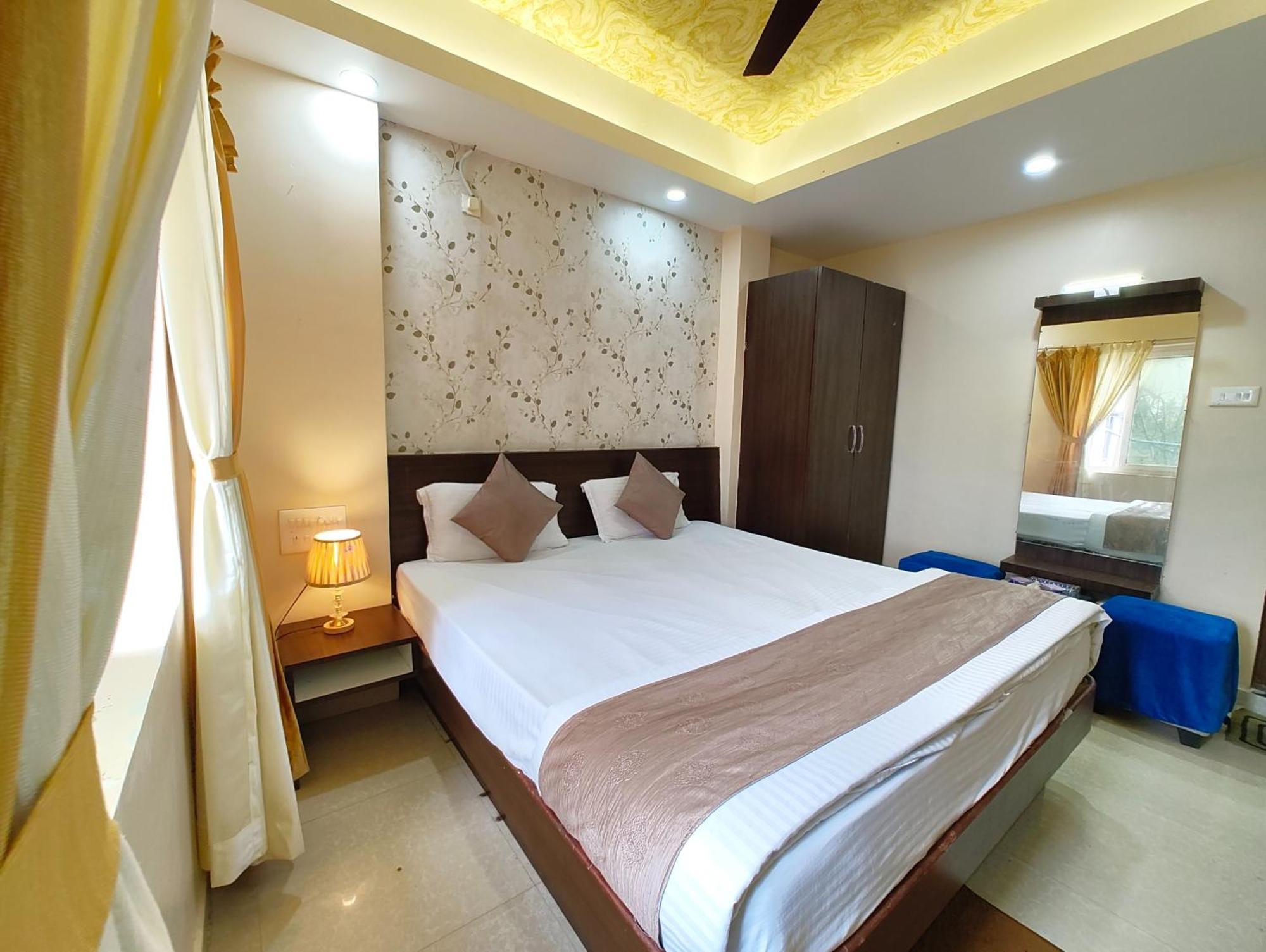 "Hotel Aradhya Puri"- Luxur- Room With Sea-View - Prime Location With Parking Facilities - Best Hotel In Puri Bagian luar foto