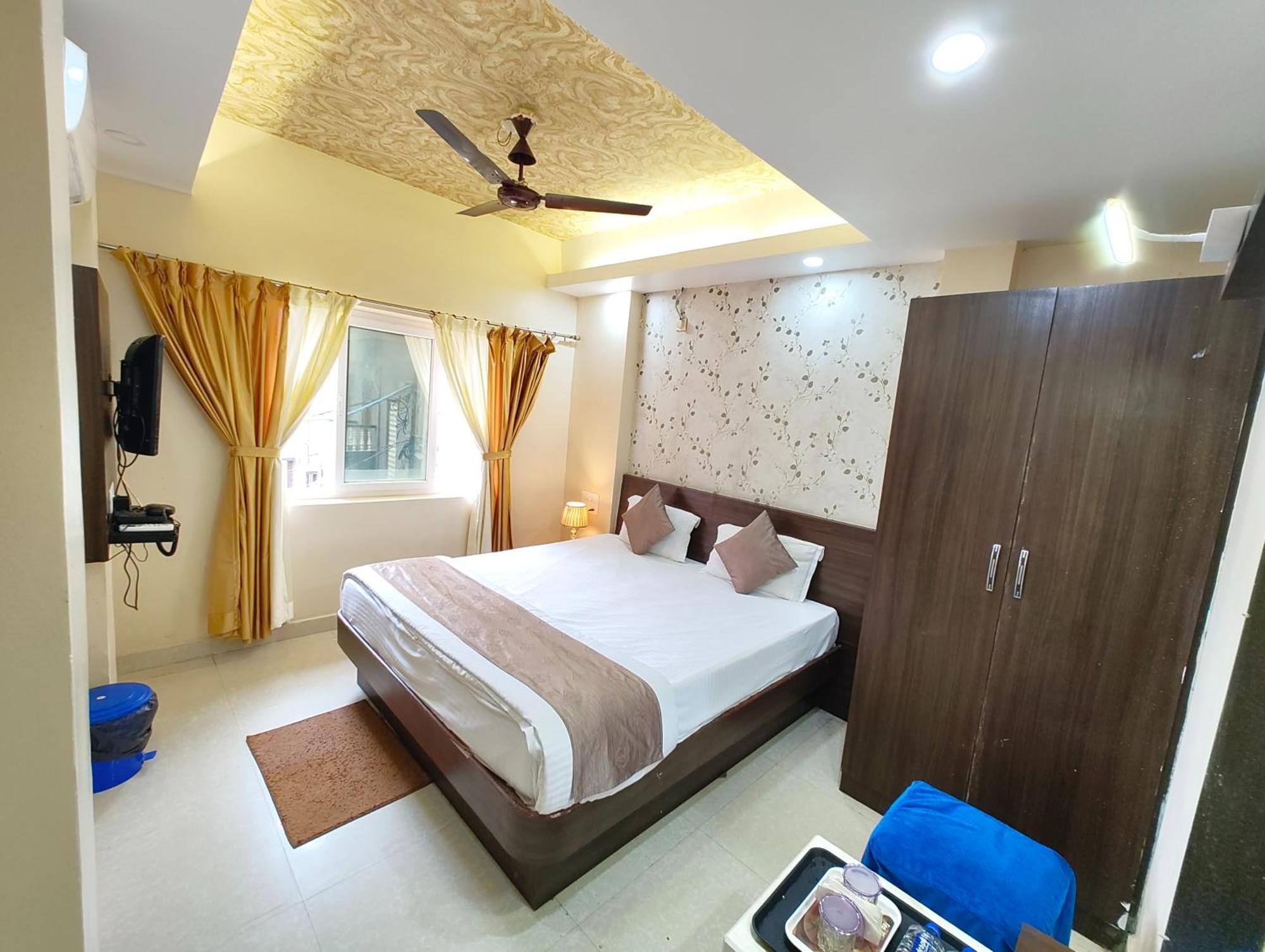 "Hotel Aradhya Puri"- Luxur- Room With Sea-View - Prime Location With Parking Facilities - Best Hotel In Puri Bagian luar foto