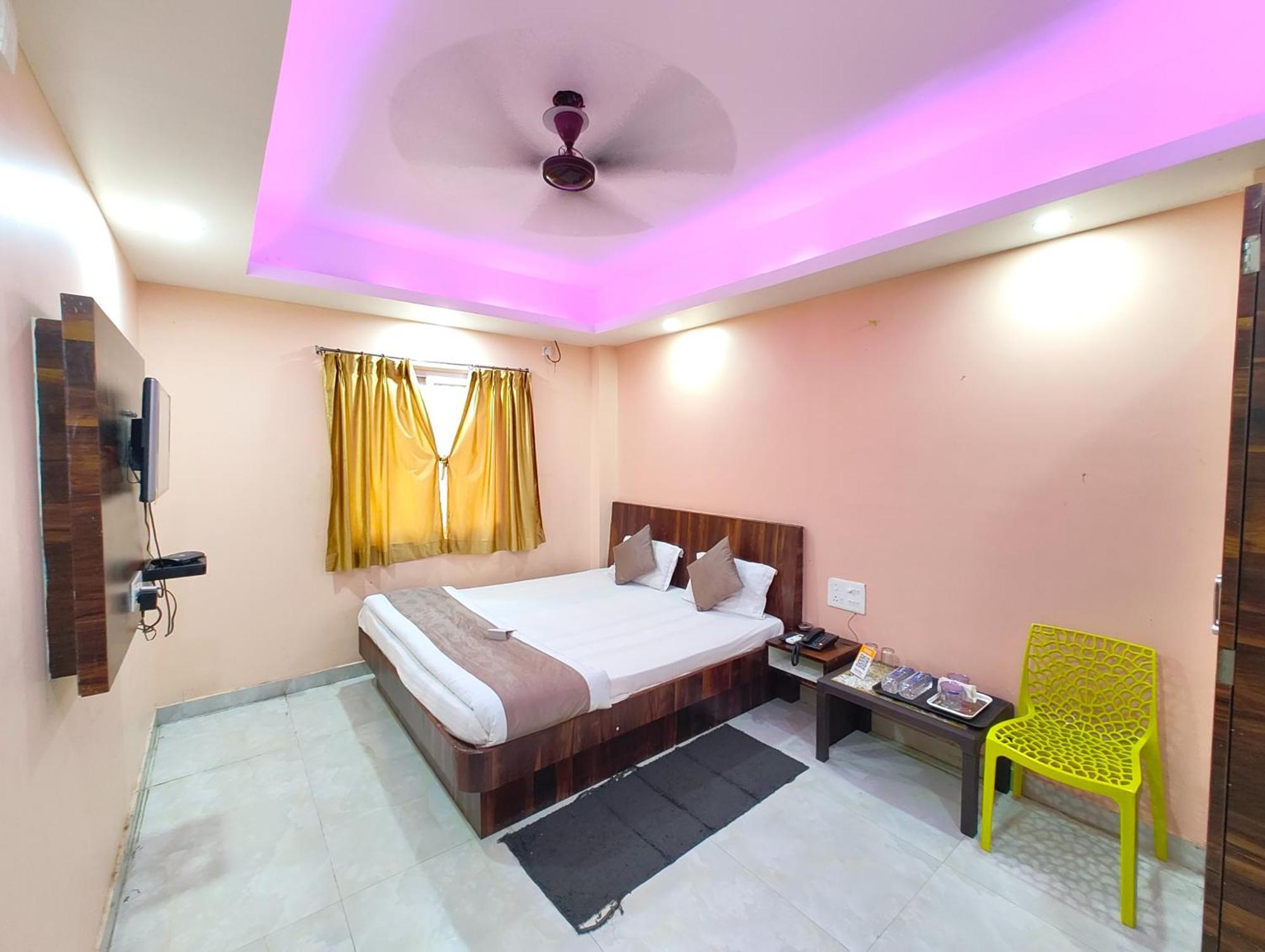 "Hotel Aradhya Puri"- Luxur- Room With Sea-View - Prime Location With Parking Facilities - Best Hotel In Puri Bagian luar foto