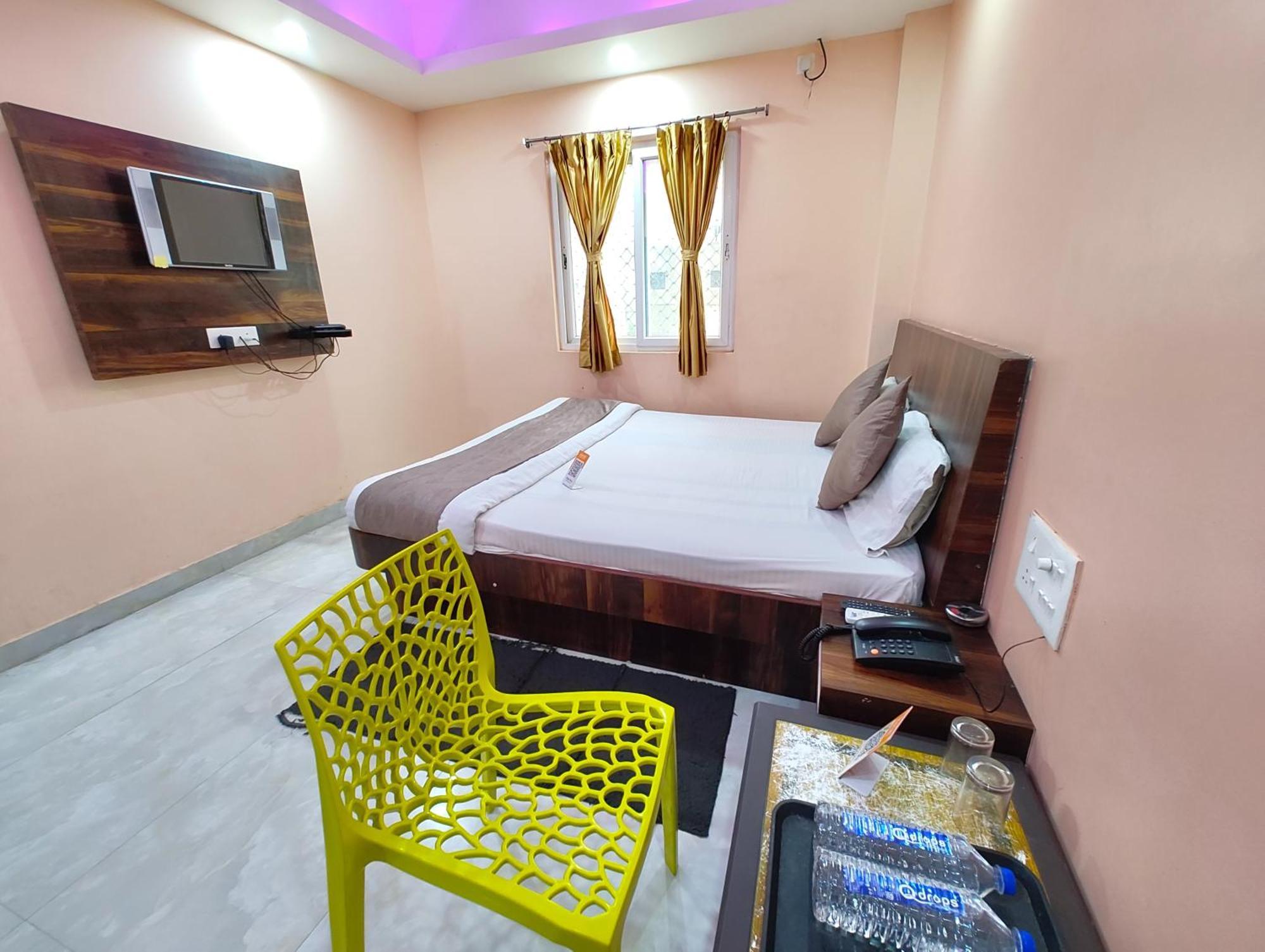 "Hotel Aradhya Puri"- Luxur- Room With Sea-View - Prime Location With Parking Facilities - Best Hotel In Puri Bagian luar foto