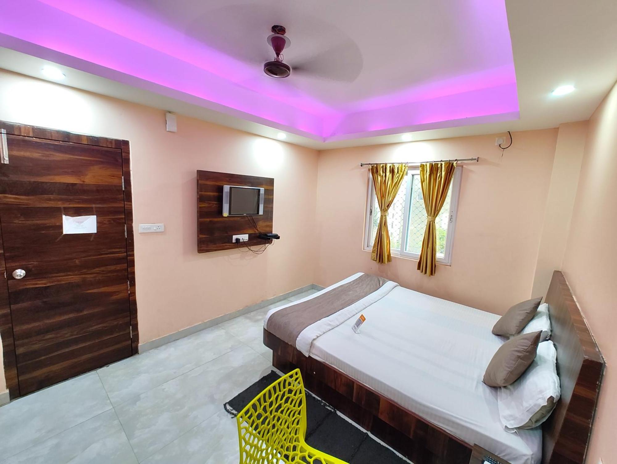 "Hotel Aradhya Puri"- Luxur- Room With Sea-View - Prime Location With Parking Facilities - Best Hotel In Puri Bagian luar foto