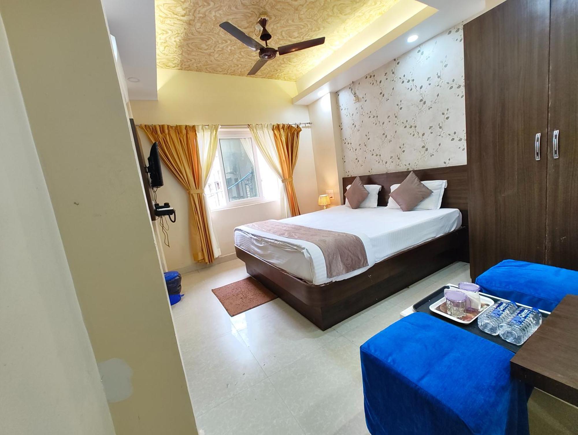 "Hotel Aradhya Puri"- Luxur- Room With Sea-View - Prime Location With Parking Facilities - Best Hotel In Puri Bagian luar foto